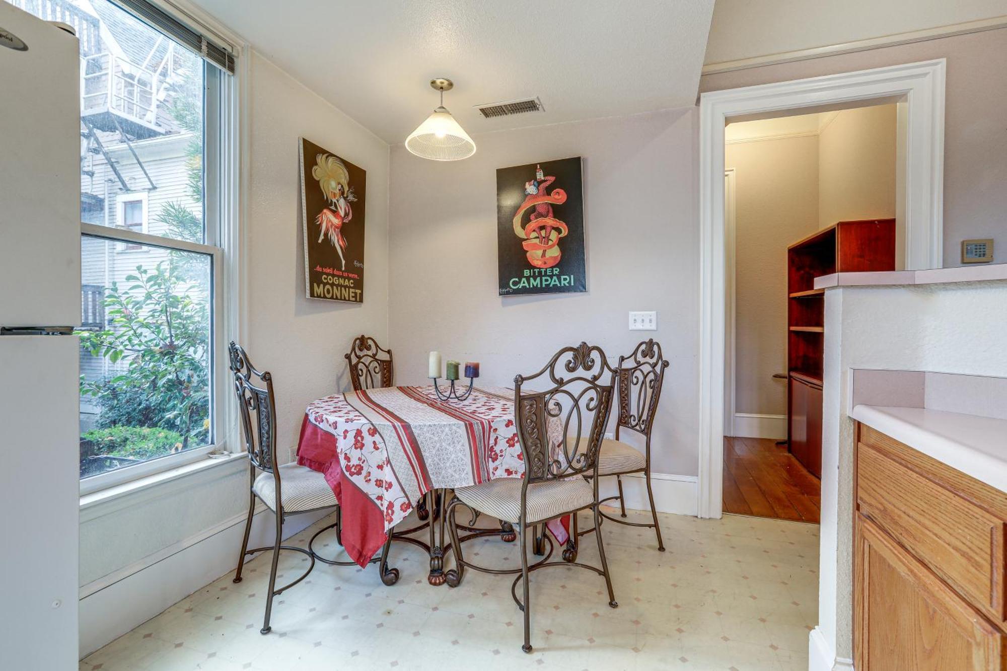 Eclectic About Half Mi To Downtown! Holiday home *